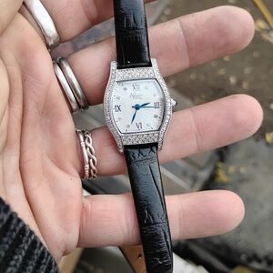 Affinity Diamonds Women's Black Leather Watch